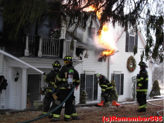 T-5 AND BHFD MEMBERS OPERATE @ SOMERS    10-75 