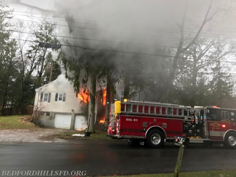 Tanker 5 and Tower Ladder 57 respond to Bedford 10-75 ...